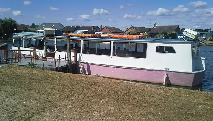 childrens-birthday-party-boat-trip-gallery-image